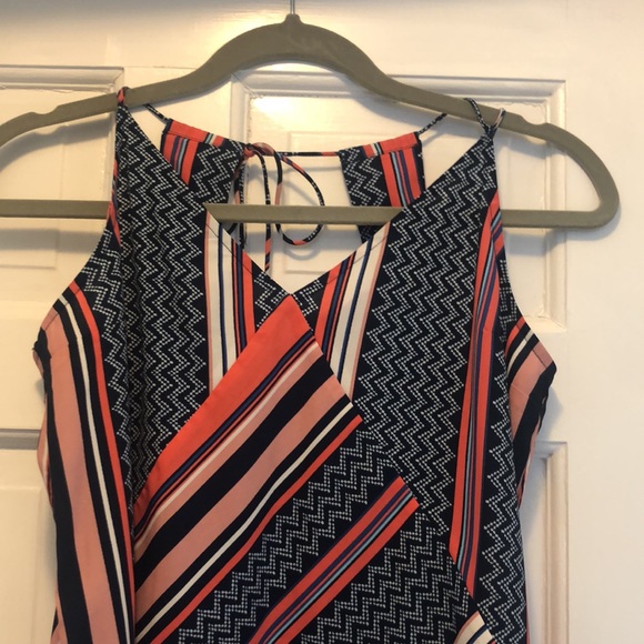 Super cute sundress - Picture 2 of 9